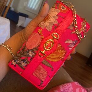 Gucci zip hot pink floral wallet